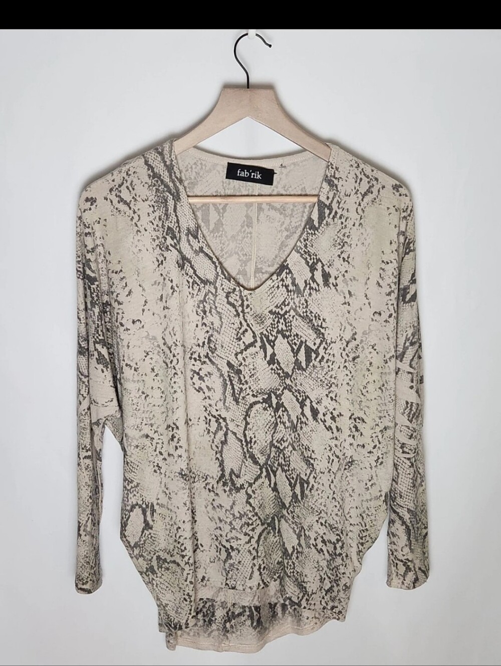 Fab'rik Small Beige Snake Print Lightweight Bat Wing LongSleeve Sweater